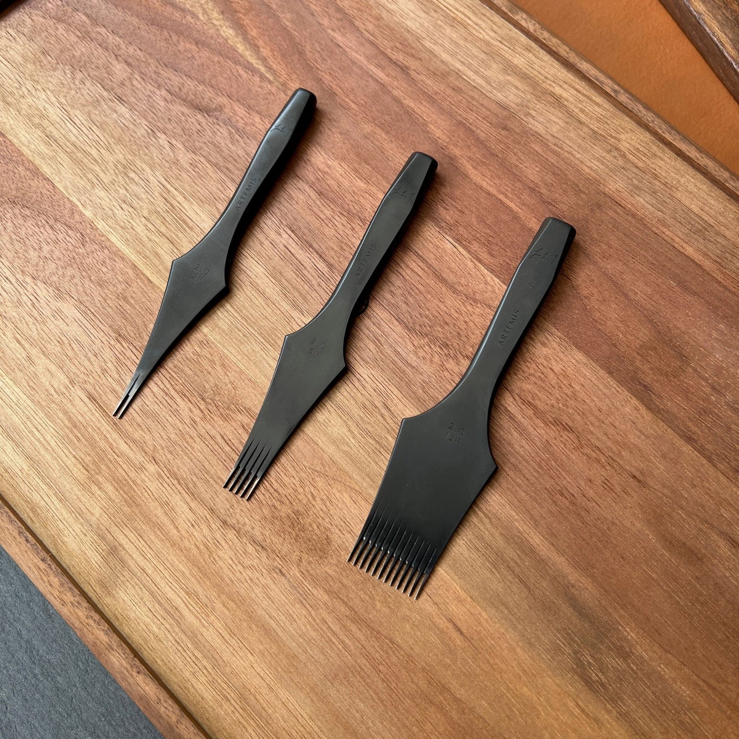 Artemis Pricking Irons 2.0mm - JunLinLeather