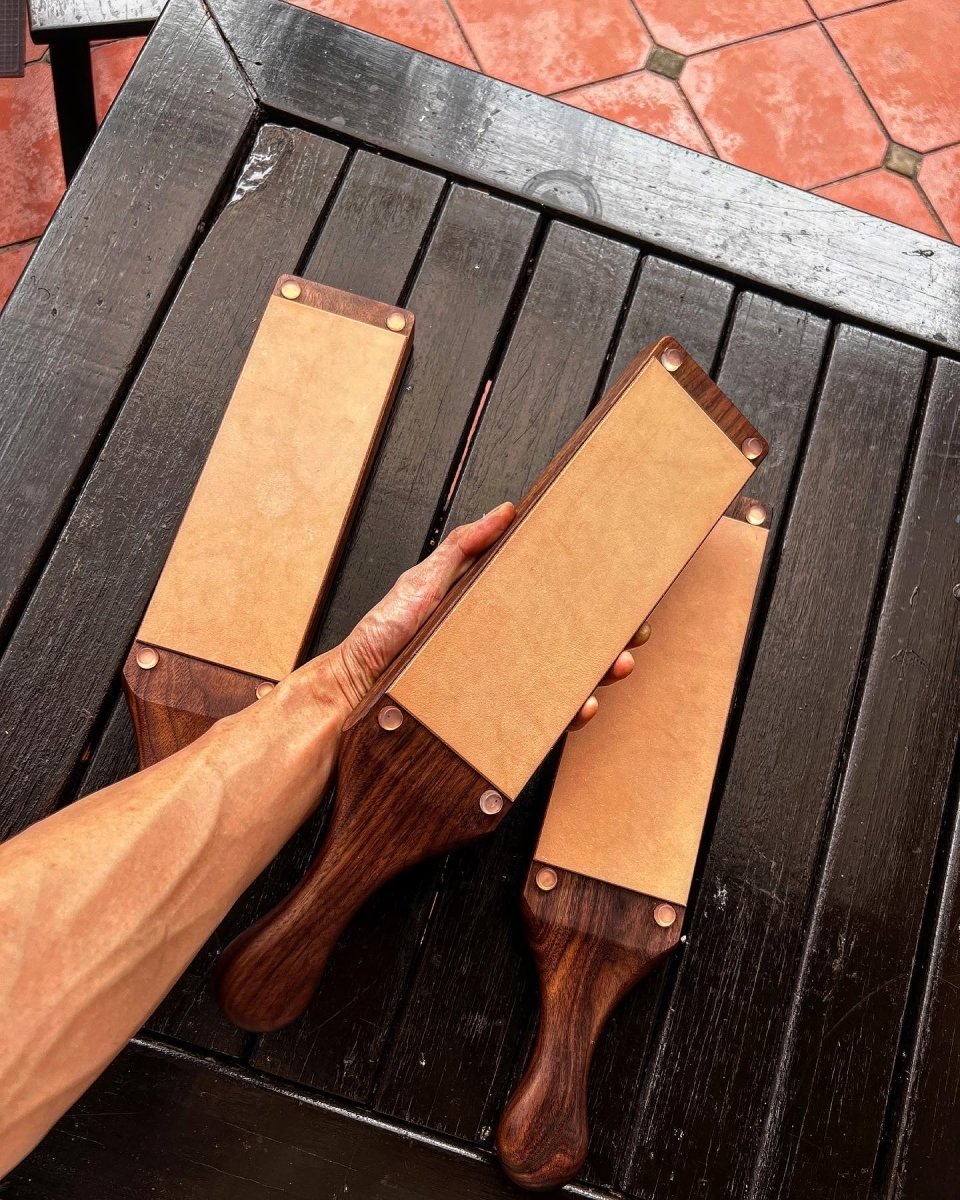 Walnut Tochigi Vegtanned Leather Paddle Strop - JunLinLeather