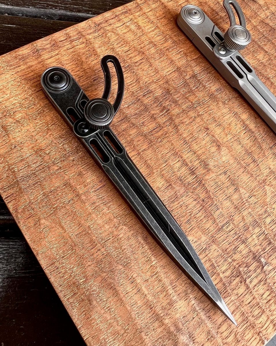 Wing Divider - JunLinLeather
