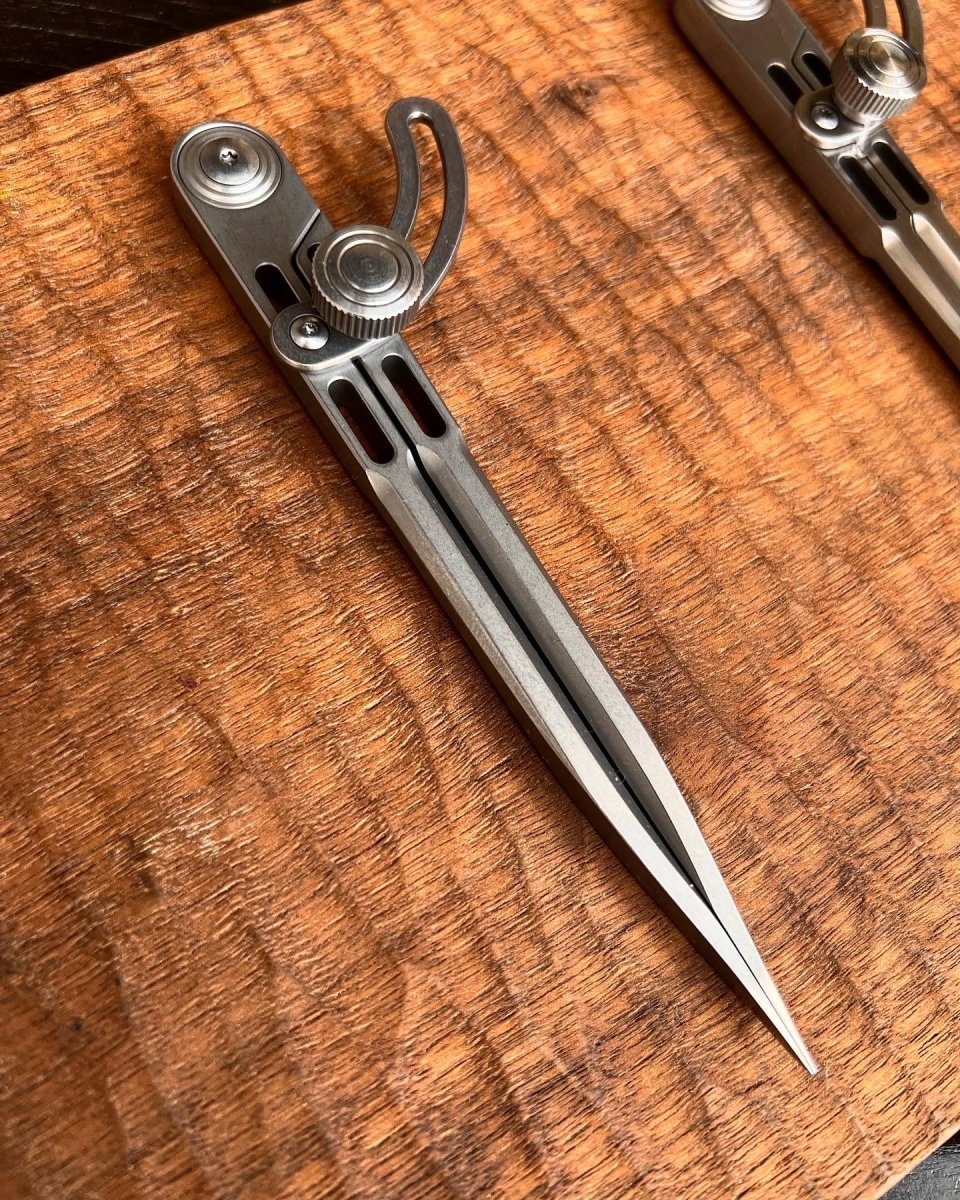 Wing Divider - JunLinLeather