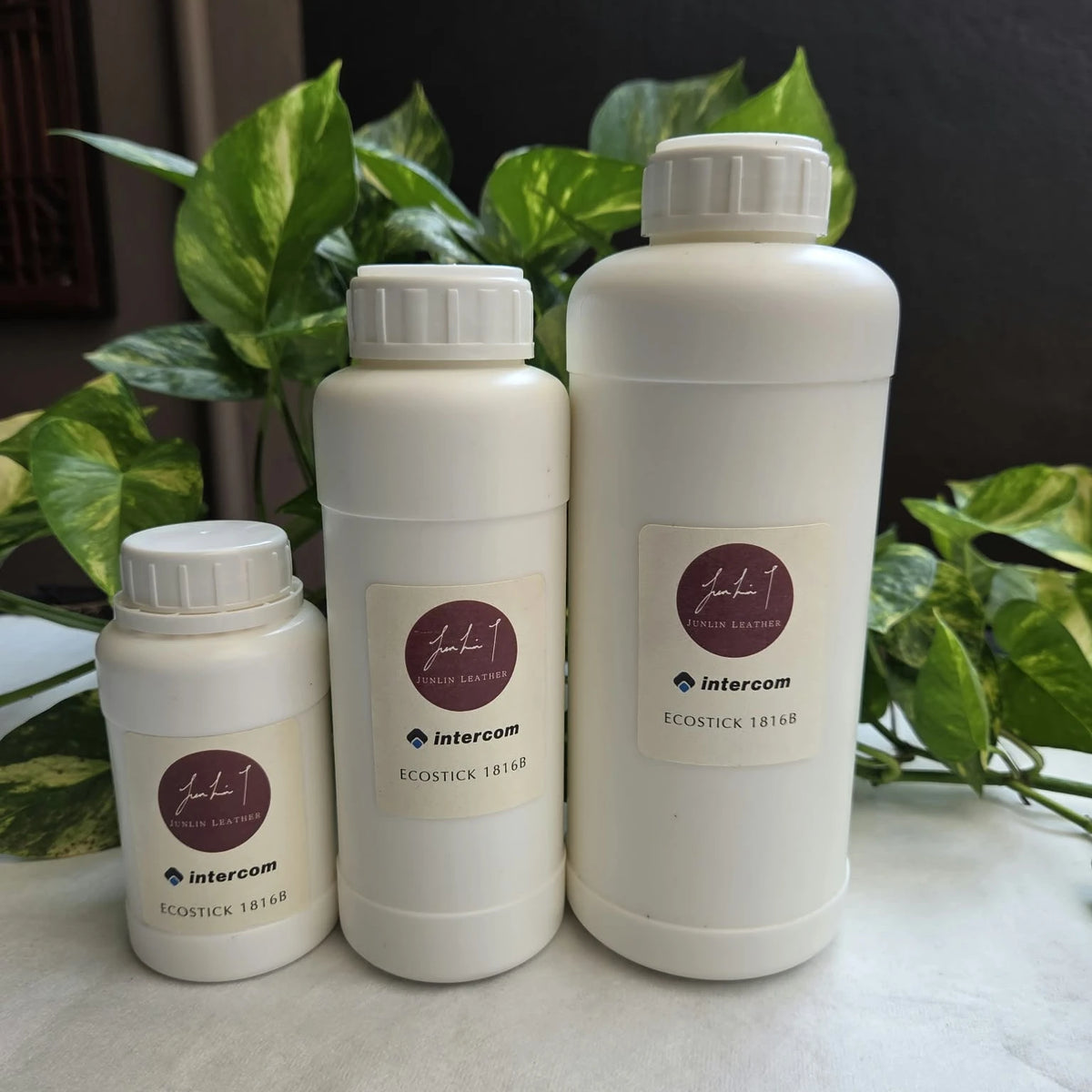 Intercom Ecostick 1816B leather glue in 250 ml, 500 ml and 1 litre bottles with JunLinLeather labels