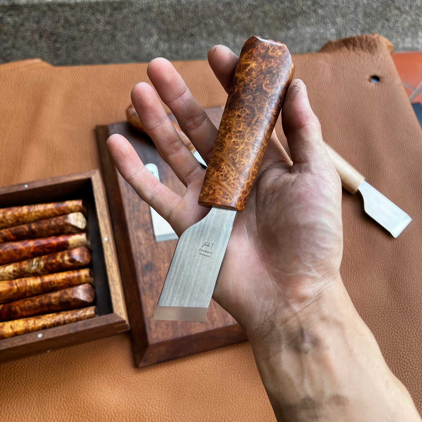 Journey Skiver - Amboyna Burl (28mm) - JunLinLeather